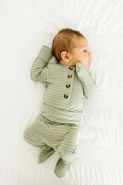 Top + Bottoms, Carson