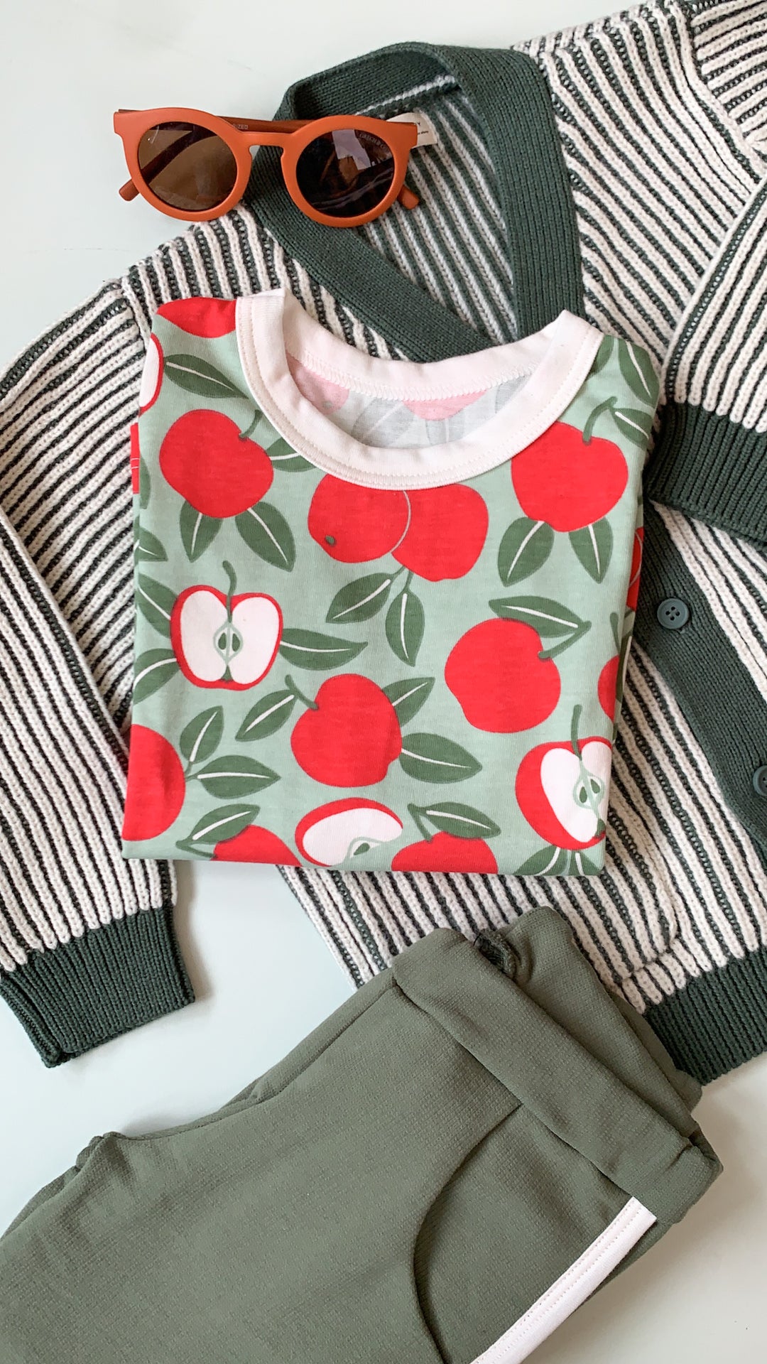 L/S Tee, Apples Red & Green