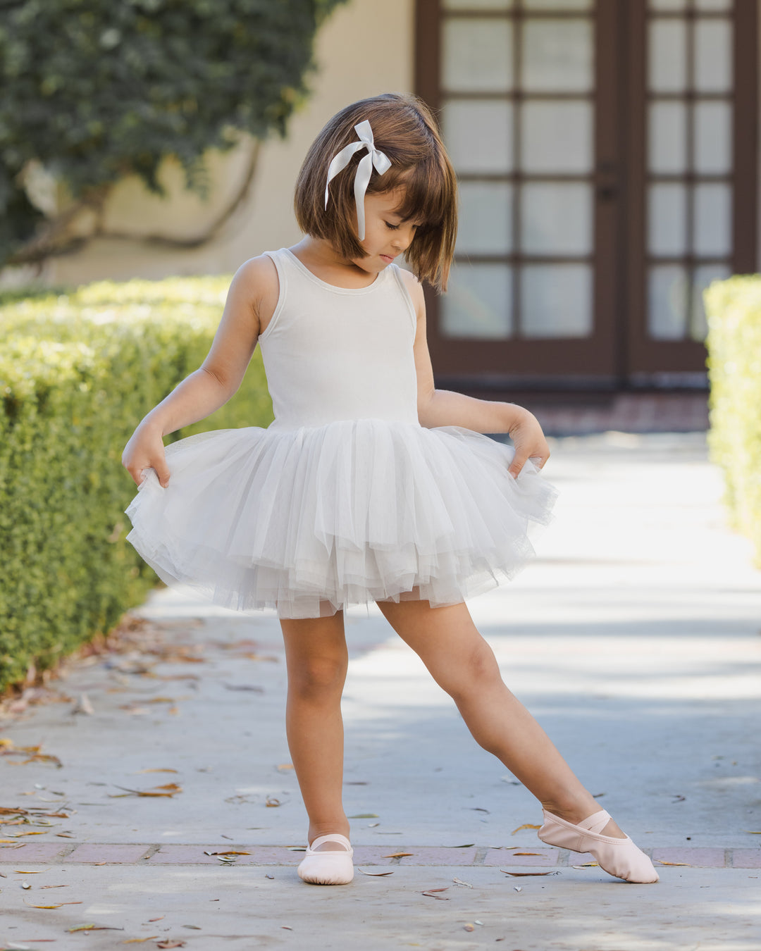 Satin Ribbon Bows Pearl, Ivory,
Mist