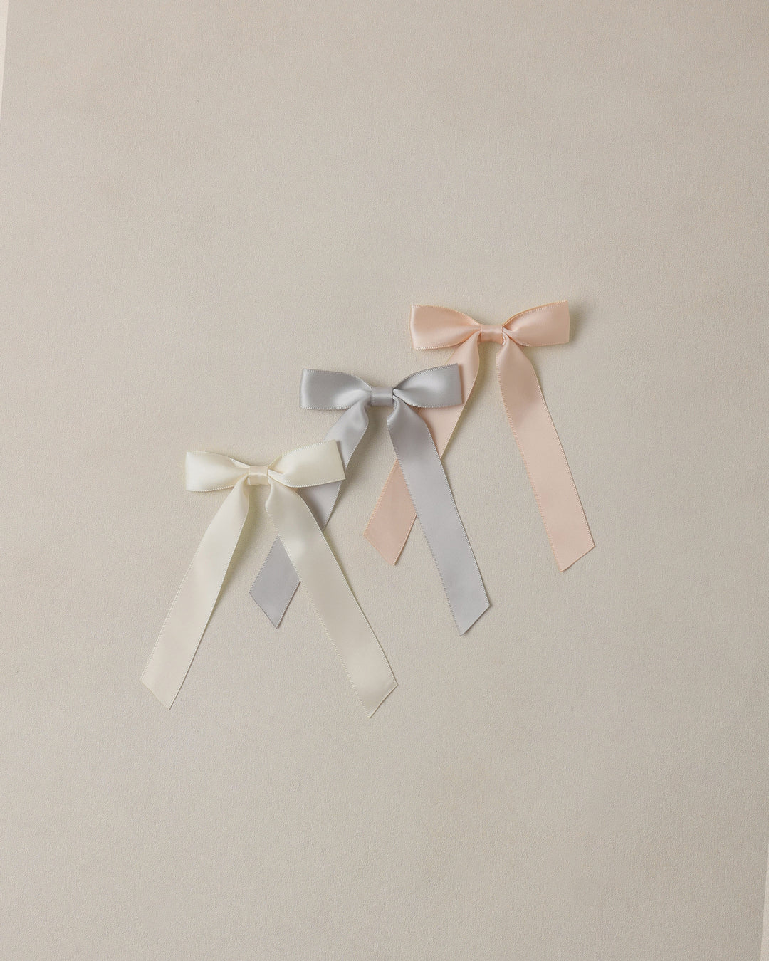 Satin Ribbon Bows Pearl, Ivory,
Mist