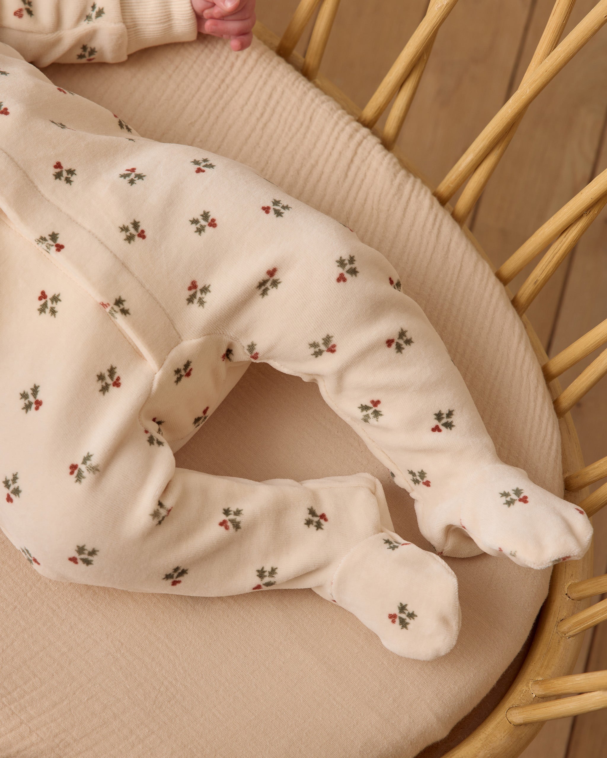 Quincy Mae Hidden Snap Footie, Holly Berry | BlackBear Children's