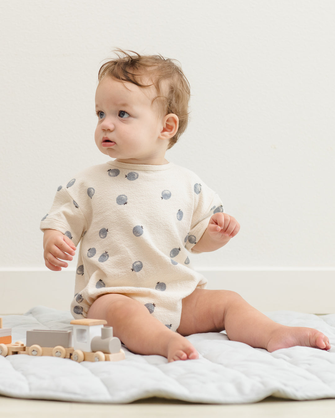 Relaxed S/S Bubble Romper, Blueberries
