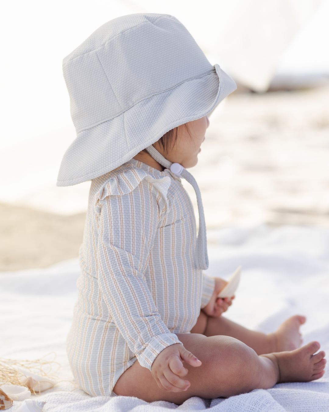 Bucket Hat, Sky