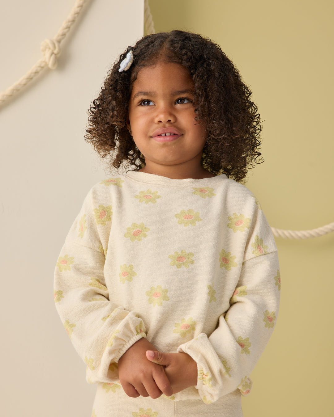 Spongey Knit Set, Yellow Daisy