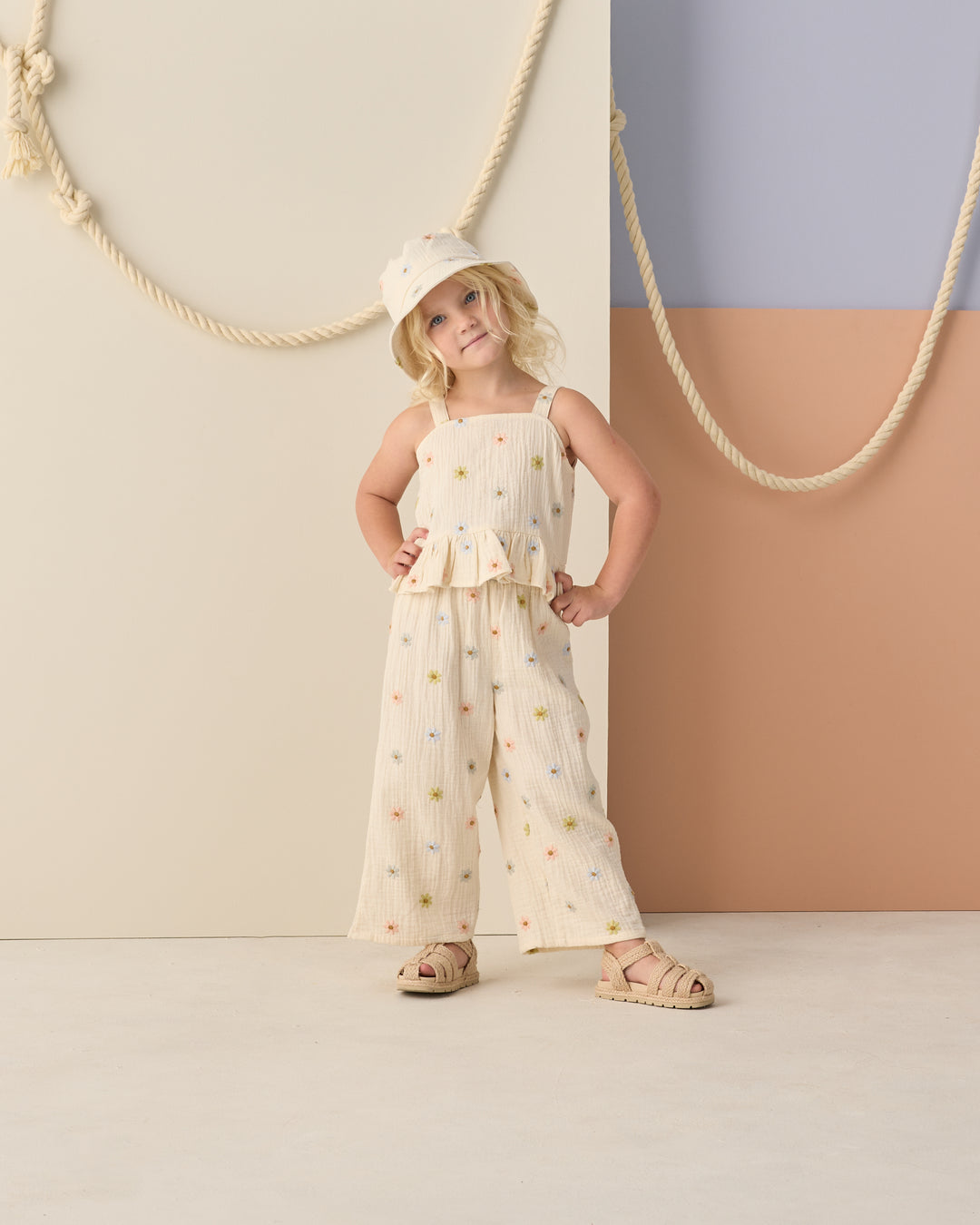 Kayli Set, Embroided Daisies