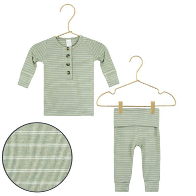 Top + Bottoms, Carson