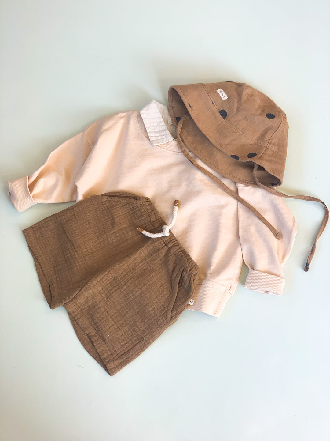 Angel Bermuda Shorts, Biscotto